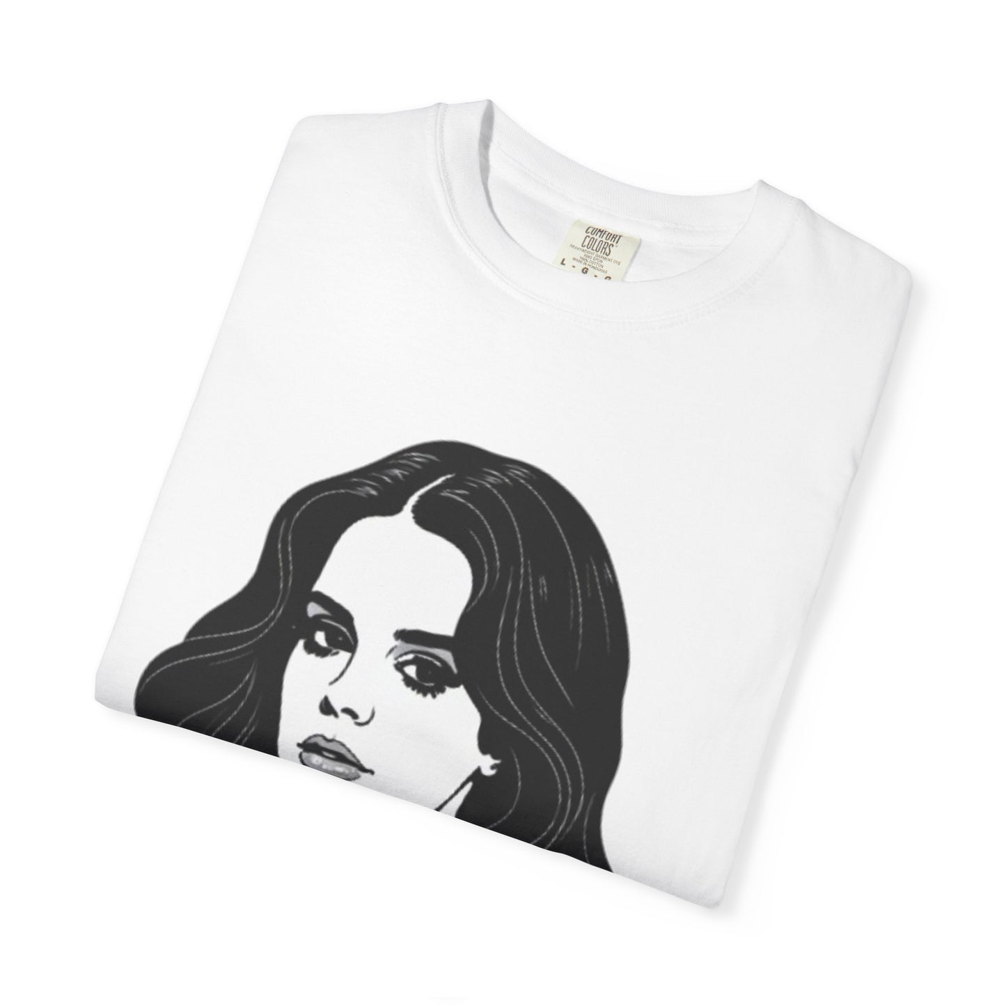 Camiseta unissex tingida com estampa de mulher empoderada